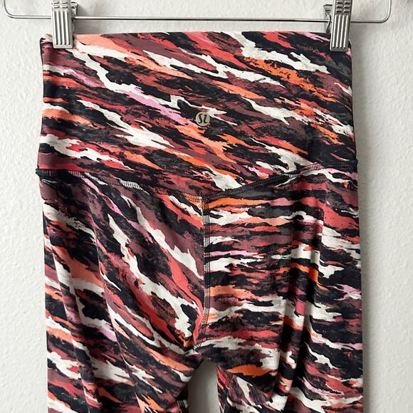 lululemon Align High-Rise Pant 25" in Tiger Tide Smoky Red Multi Women’s size 4 - Picture 5 of 9